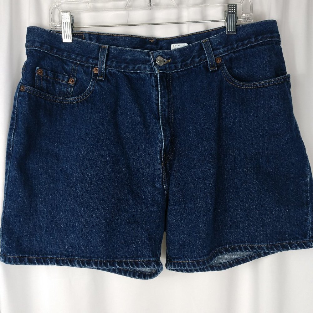 Levi's dark blue size 16 mts shorts
